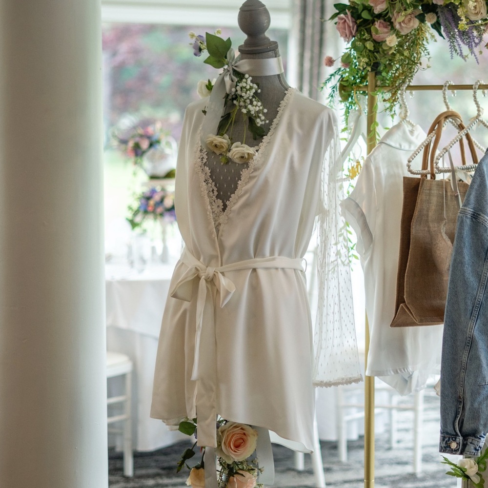 Flora Nikrooz Showstopper Charmeuse Robe